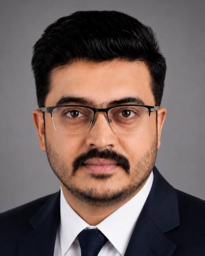 Dr. Niket Kedar Mantri